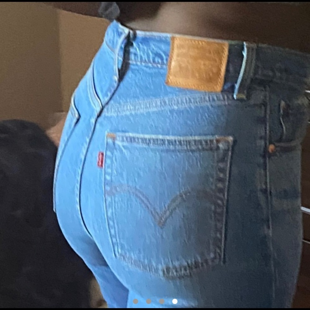 Levi jeans